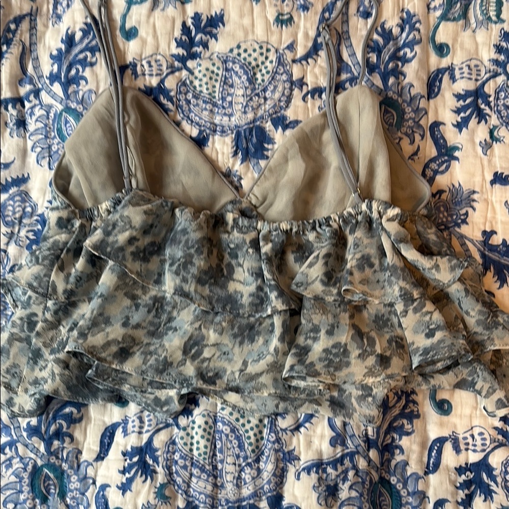 Floral Ruffle Top - Picture 6 of 7